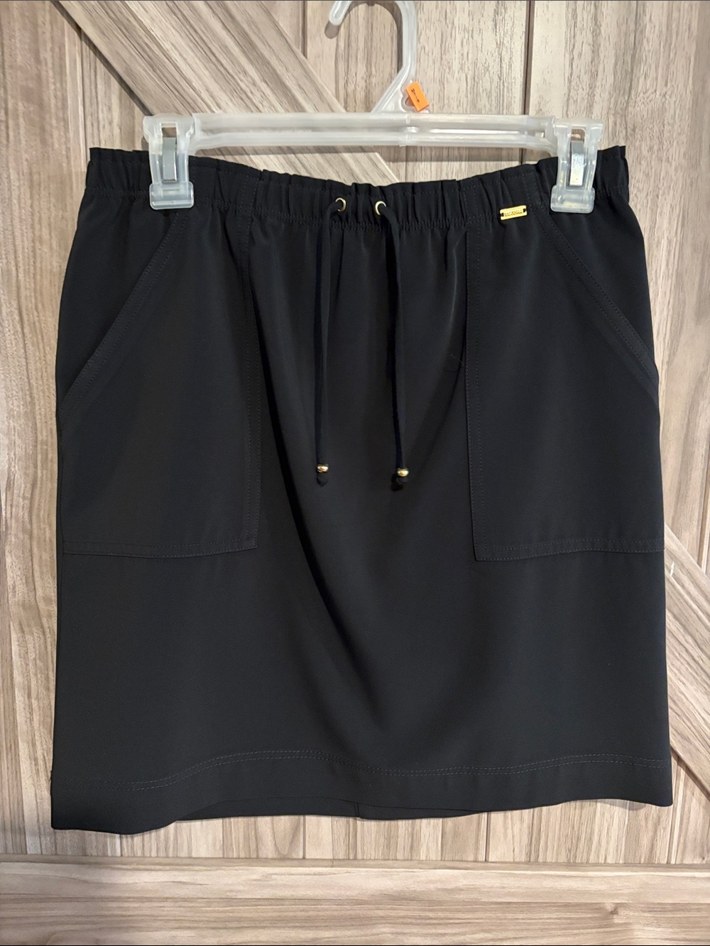 St. John Black Pull-On Mini Skirt with Front Pockets